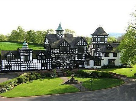 Wild Boar Hotel ビーストン エクステリア 写真