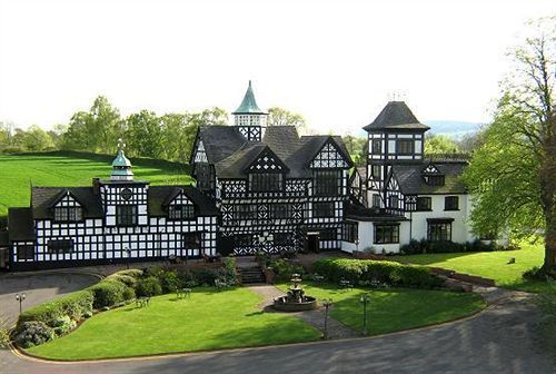 Wild Boar Hotel ビーストン エクステリア 写真