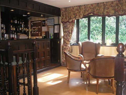 Wild Boar Hotel ビーストン エクステリア 写真